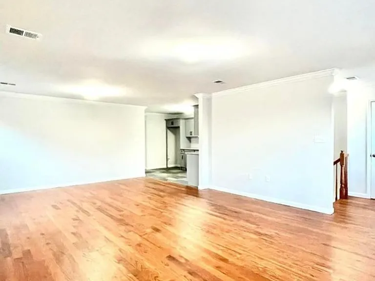 708 Court St #2 — Photo 10