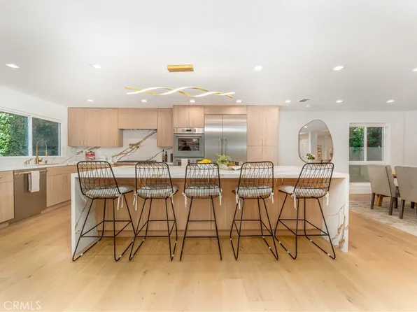 13451 Albers St, Van Nuys, CA 91401