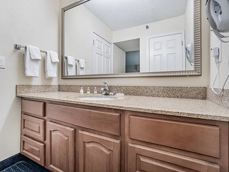 1212 NW 82nd Ave #814 — Photo 20