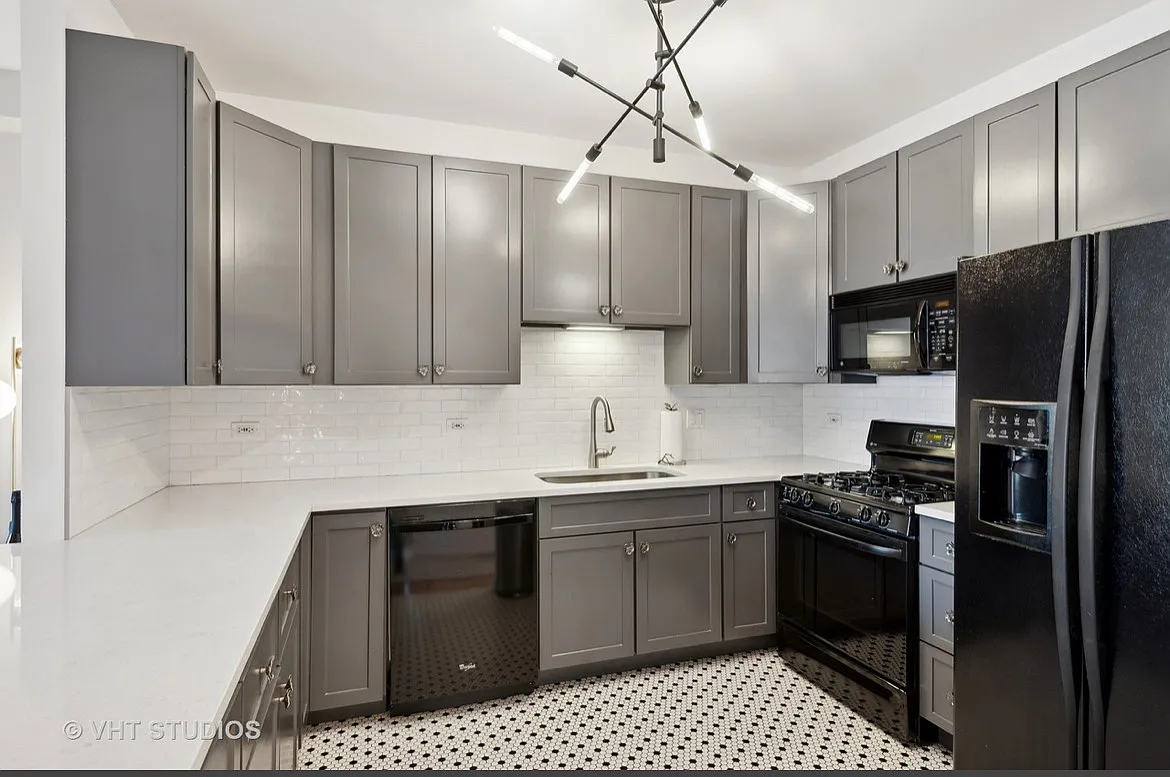 2 bed, 1350 sqft, $4,000 — Photo 4