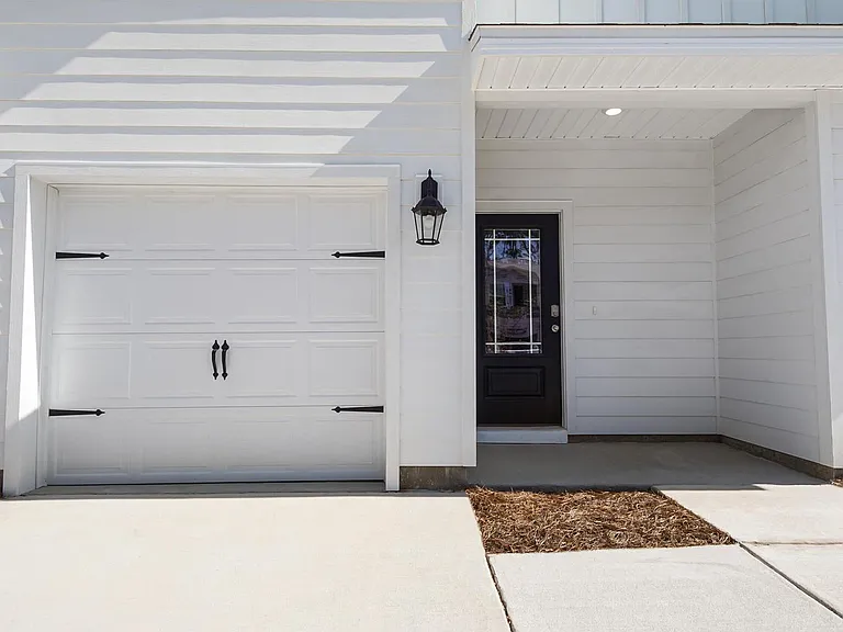 187 Ellery Ln — Photo 31