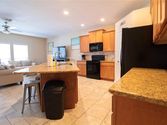 4th image of 14878 Granada Dr #504