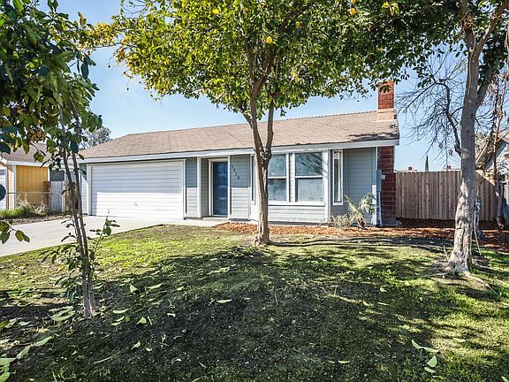 2nd image of 1915 N Hall Ct