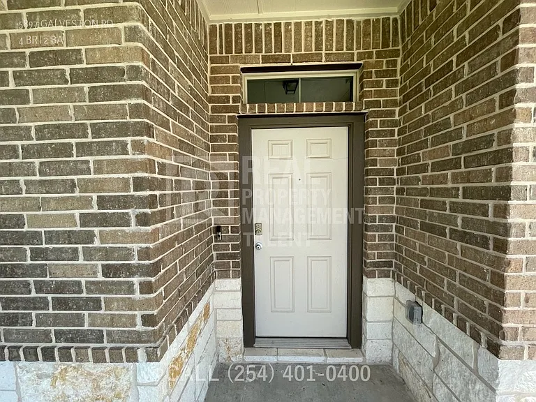 5897 Galveston Rd — Photo 3