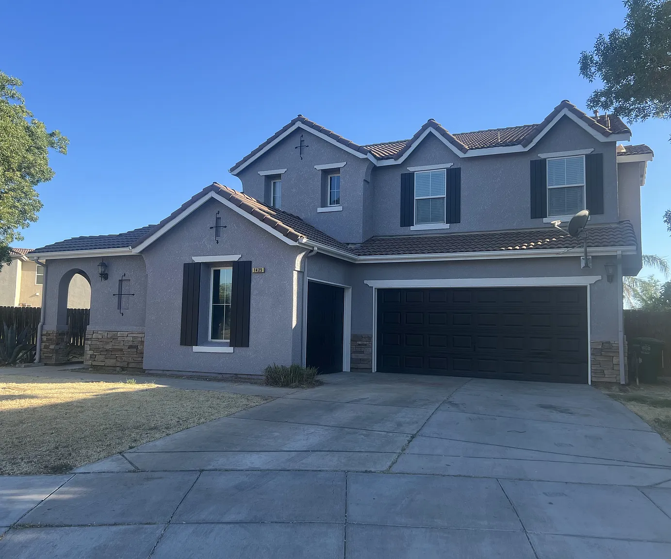 1425 Wimbledon Ct photo 1