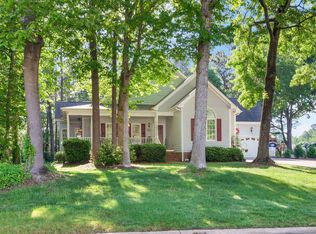 304 Parkridge Dr, Clayton, NC 27527
