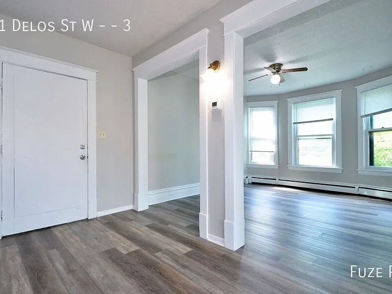 61 Delos St W #3 — Photo 10