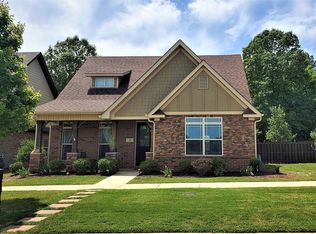 2 Cypress Point Dr, Huntsville, AL 35824