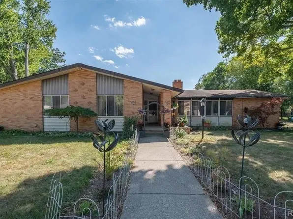 23001 Norfolk St, Detroit, MI 48219