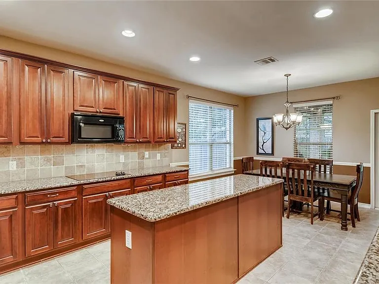 509 Sang Saloon Rd — Photo 11