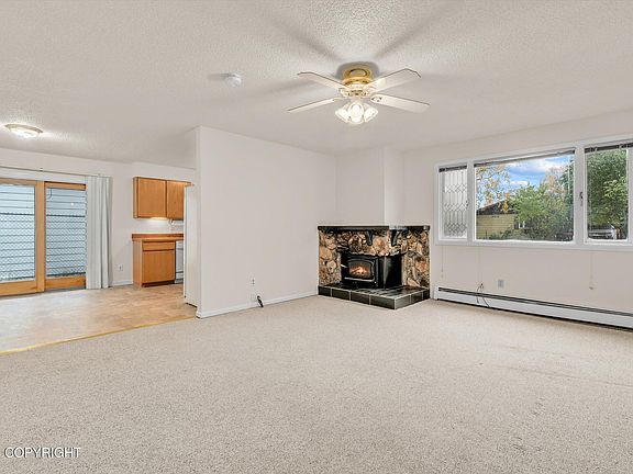 3rd image of 5933 E 22nd Ave
