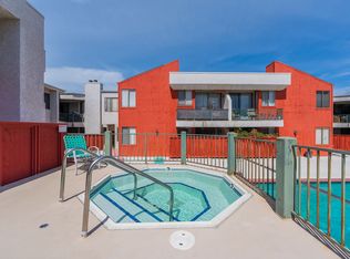 7211 Cozycroft Ave #1-23, Winnetka, CA 91306