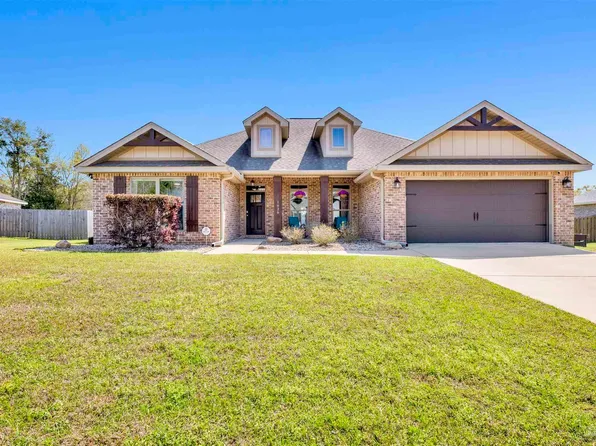 1626 Hollow Point Dr, Cantonment, FL 32533