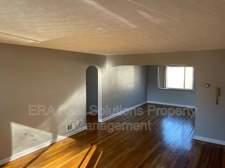 47 N Hampton Rd #D — Photo 8