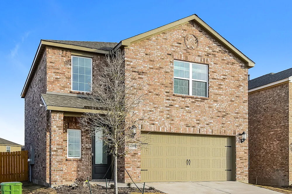 3 bed, 2.5 bath, 1627 sqft, $2,040 — Photo 4