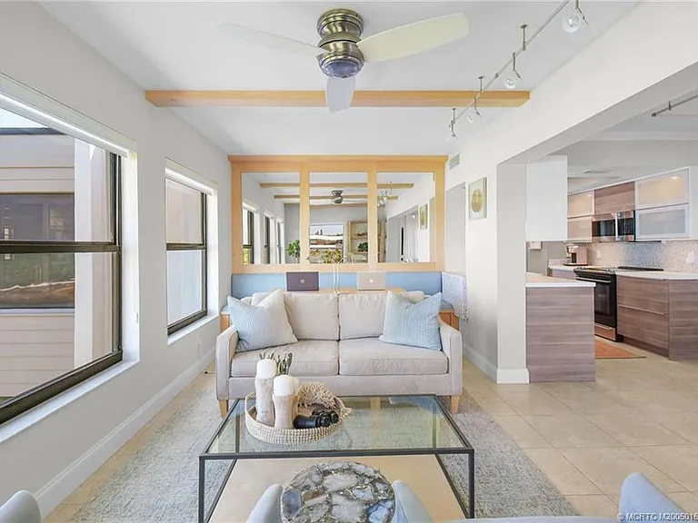 1289 NE Ocean Blvd #11 — Photo 44
