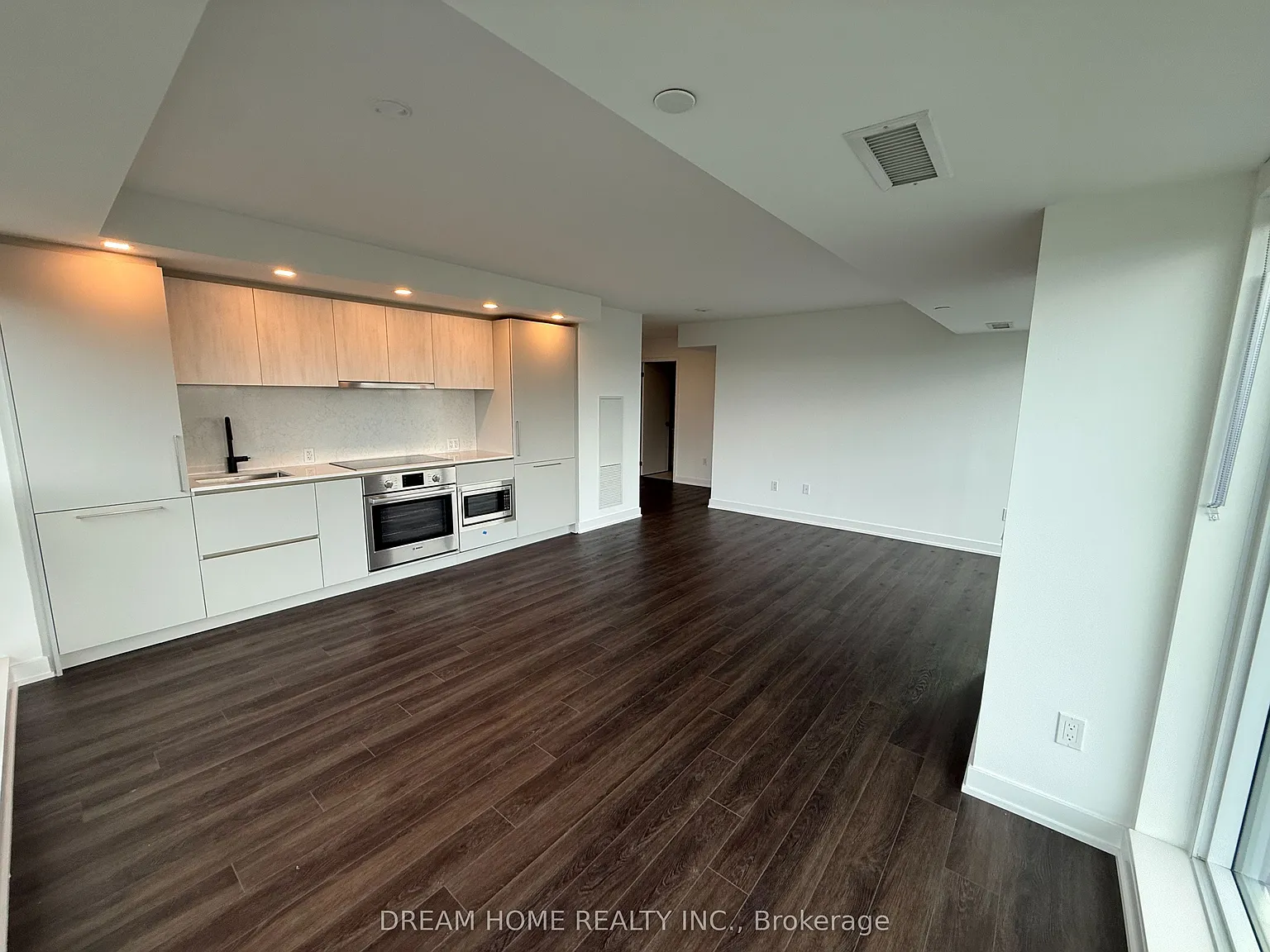 2 bed, $3,500 — Photo 3