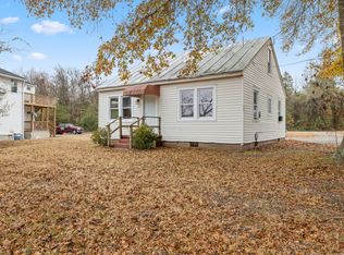 880 Wilroy Rd, Suffolk, VA 23434