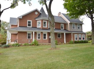 1513 Picnic Grove Rd, Manheim, PA 17545