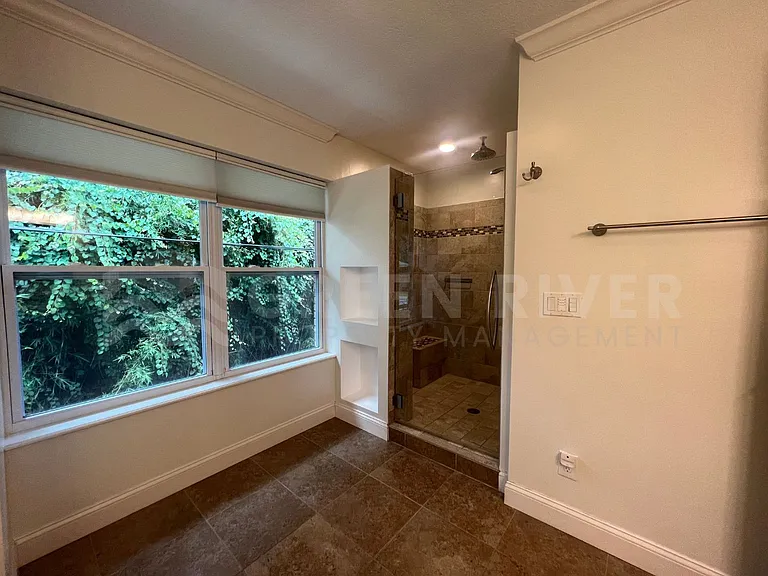 174 Eventide Dr — Photo 52