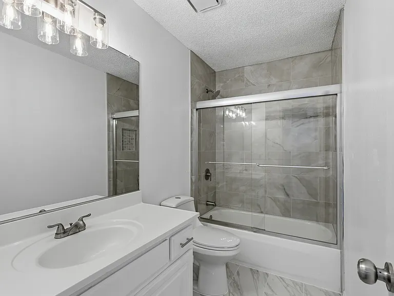 305 W Mill Valley Dr — Photo 27