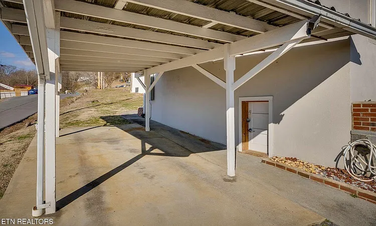 1200 Riverside Ave — Photo 13
