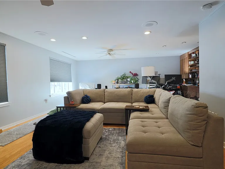2525 Greensburg Pike #305 — Photo 7
