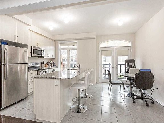 2nd image of 5168 Thornwood Dr