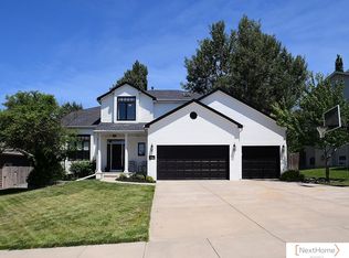 4320 Red Deer Dr, Lincoln, NE 68516