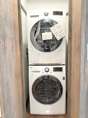 Rented by Mirador Real Estate | media 9