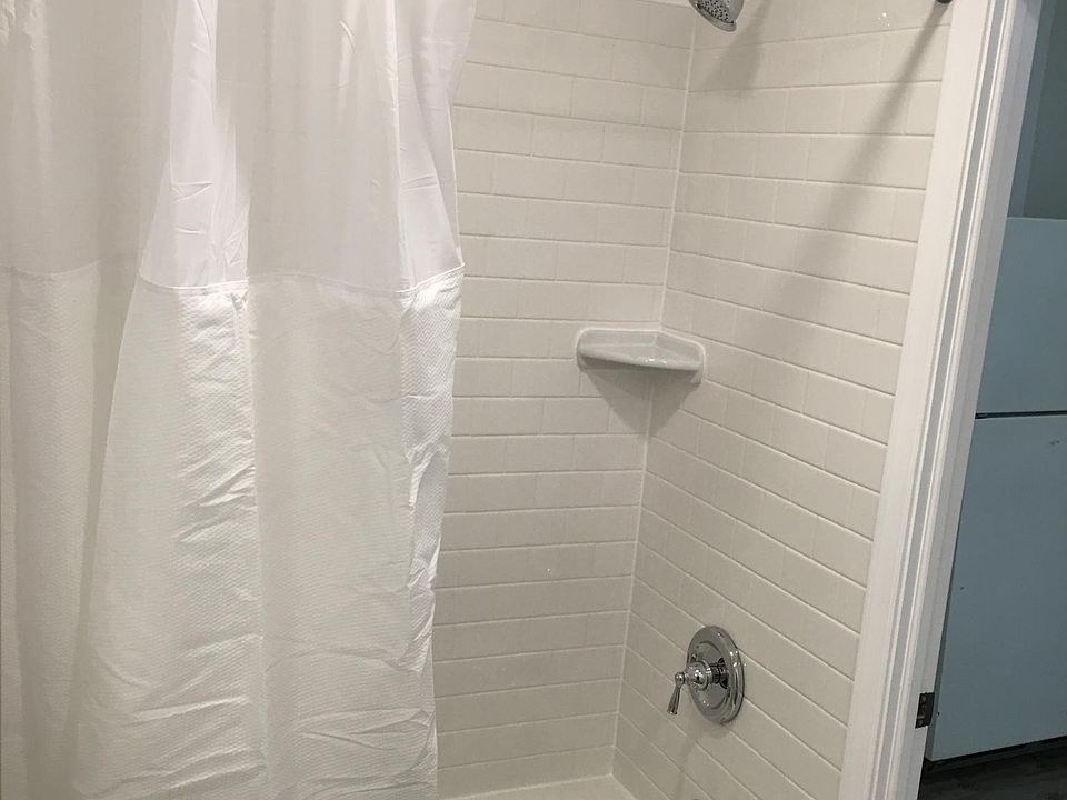 1st image of 121 W Susquehanna Ave APT 2F
