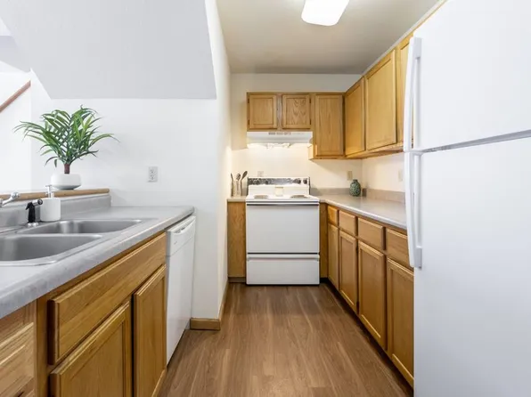 905 W Springfield Ave, 905 Springfield Ave #11, Urbana, IL 61801