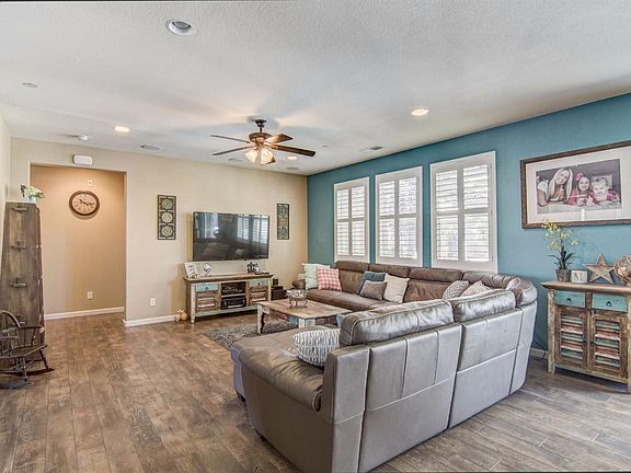 3rd image of 402 Shearwater Ct