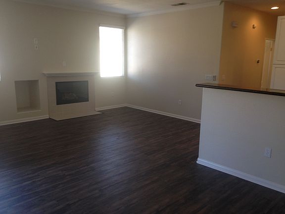 5th image of 12309 Creekview Dr Unit 10