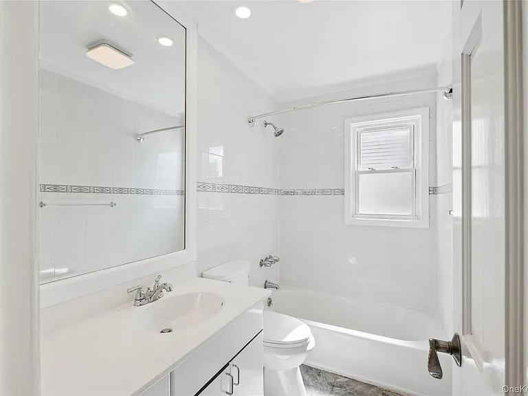 31 Evelyn Ln — Photo 13