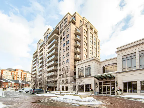 37 Galleria Pkwy #Uph2, Markham, ON L3T 0A5