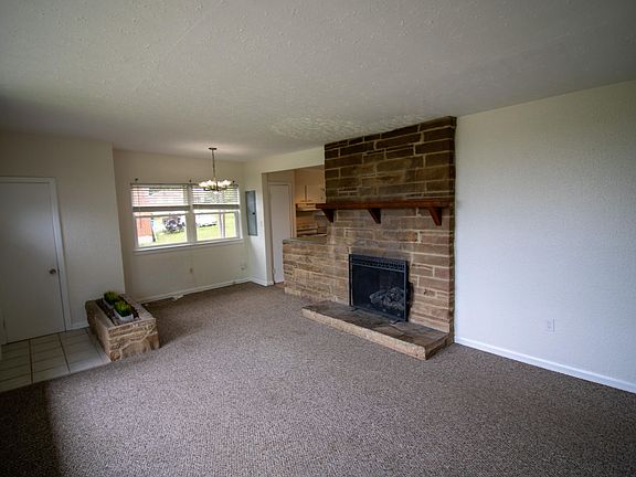 5th image of 4869 Northwood Dr NW