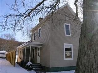 408 N 3rd St, Dennison, OH 44621