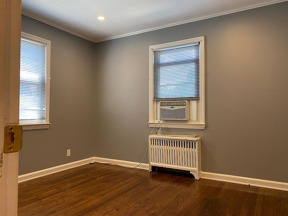 1st image of 54 Corwin Ave Unit 2