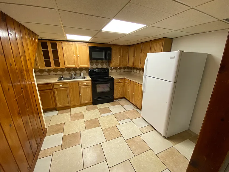 130 S Depew St #BASEMENT — Photo 10
