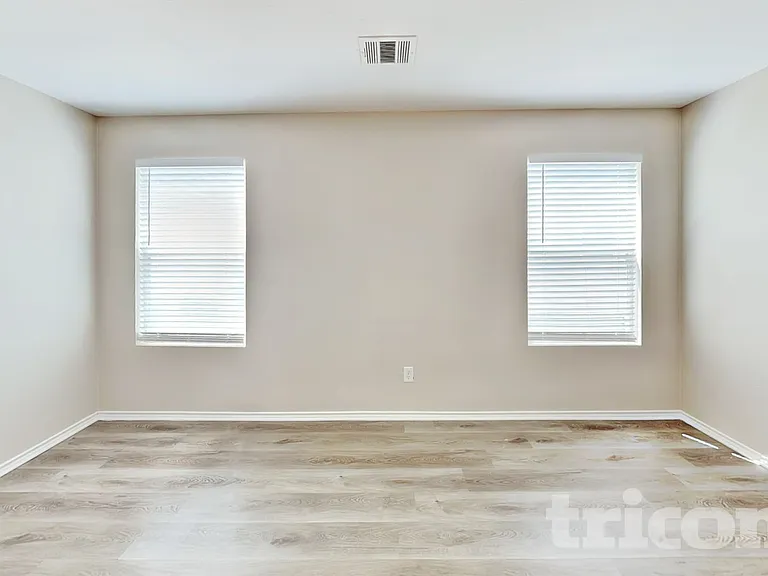 9311 Hanover Sky — Photo 3