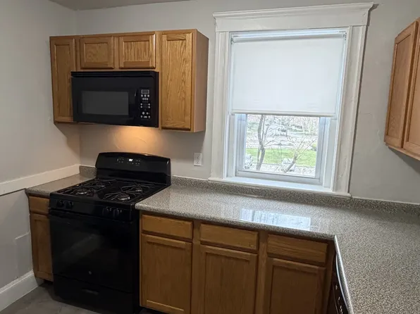 17 Russell St #5, Quincy, MA 02171