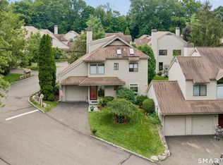 320 Strawberry Hill Ave APT 46, Stamford, CT 06902