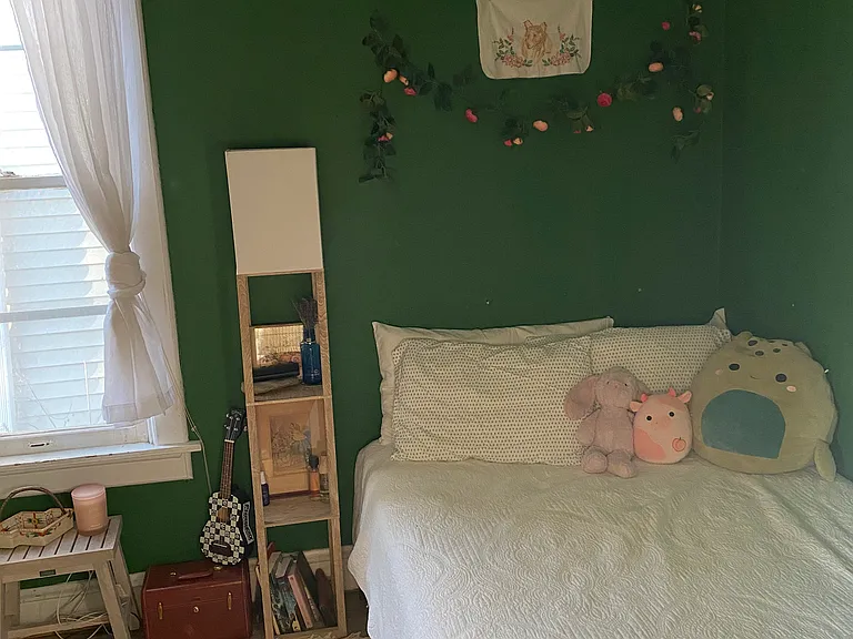 This is another angle of this same bedroom.