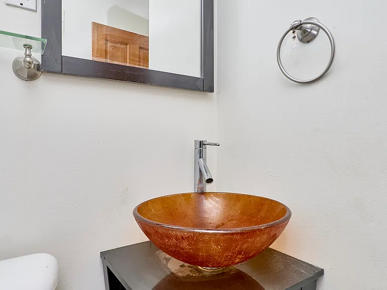 615 Superior Dr — Photo 15