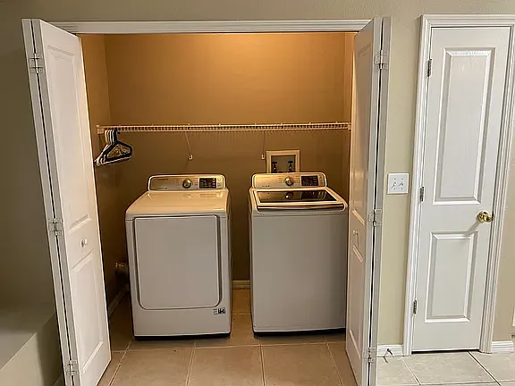 9852 Bayboro Bridge Dr — Photo 19