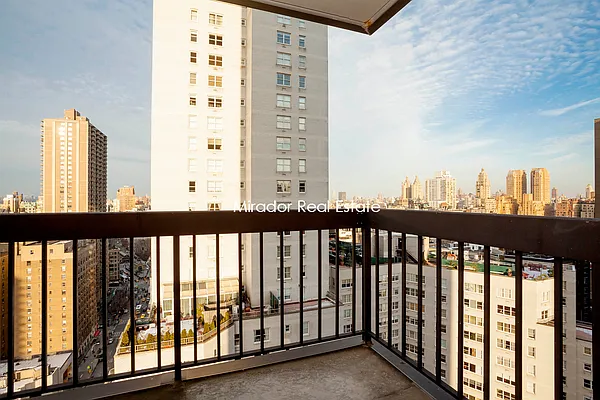 Rented by Mirador Real Estate | media 38