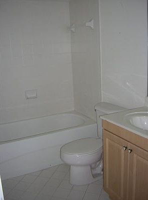 5th image of 1261 SE 31st Ct Unit 105-53