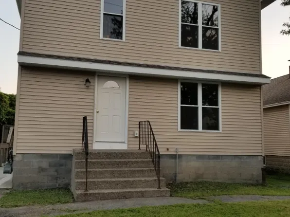 15 Winthrop St #B, Albany, NY 12205