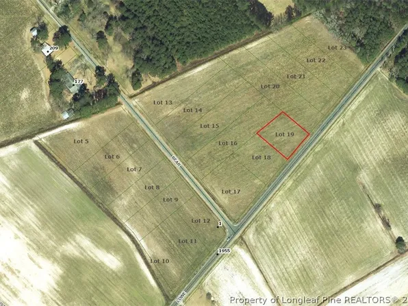 19 Lowe Rd, Lumberton, NC 28360